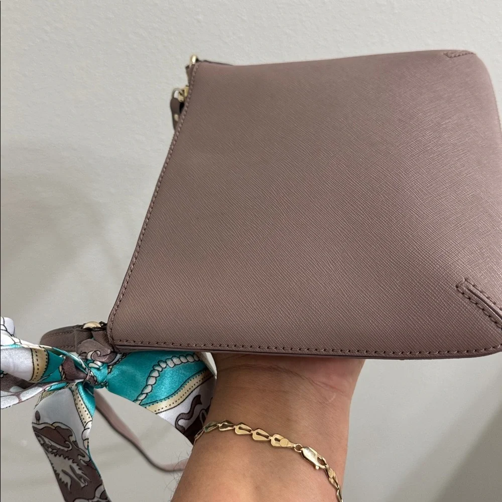 Kate Spade Laurel Way Crossbody – Taupe | EUC